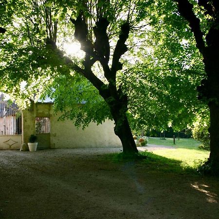 Вилла Les Charlotieres Chailles  Экстерьер фото